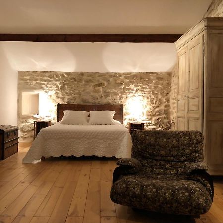 B&B - Le Vieux Figuier Vacqueyras Exterior photo