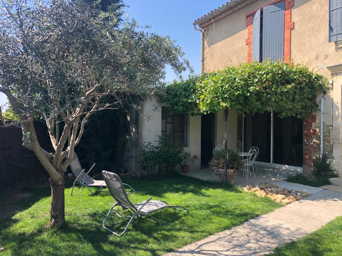 B&B - Le Vieux Figuier Vacqueyras Exterior photo