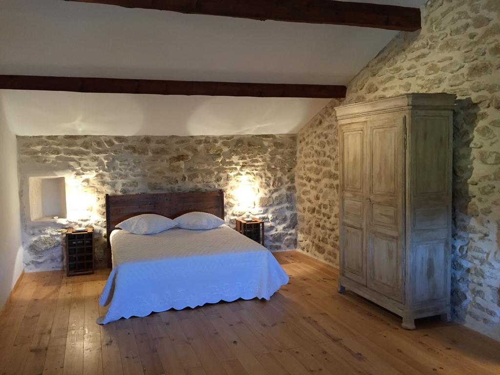 B&B - Le Vieux Figuier Vacqueyras Exterior photo