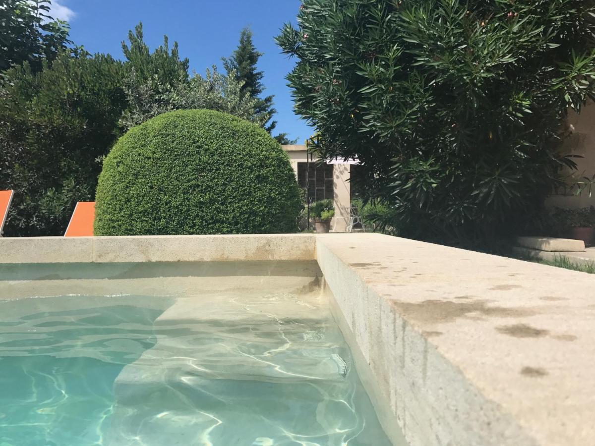 B&B - Le Vieux Figuier Vacqueyras Exterior photo