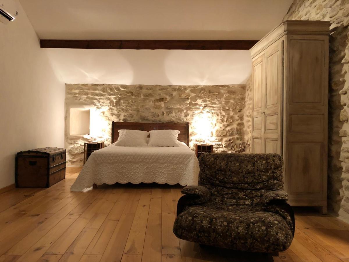 B&B - Le Vieux Figuier Vacqueyras Exterior photo